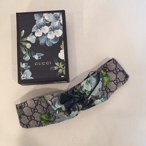 Gucci GG Blooms silk headband NWOT